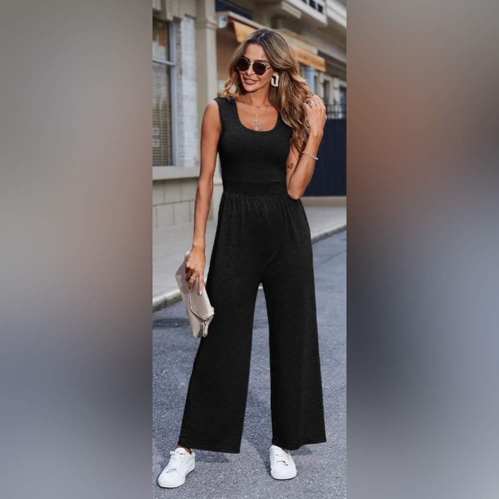 Prettygardan Plain Scoop Neck Sleeveless Wide Leg Jumpsuit